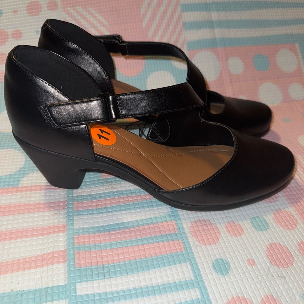 Elegant Black Women's Shoes